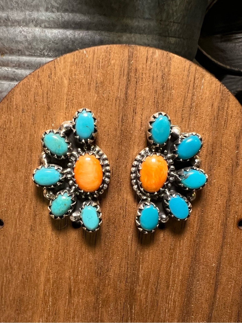 Sterling Silver Kingman Turquoise Spiny Oyster Half Cluster Stud Earrings